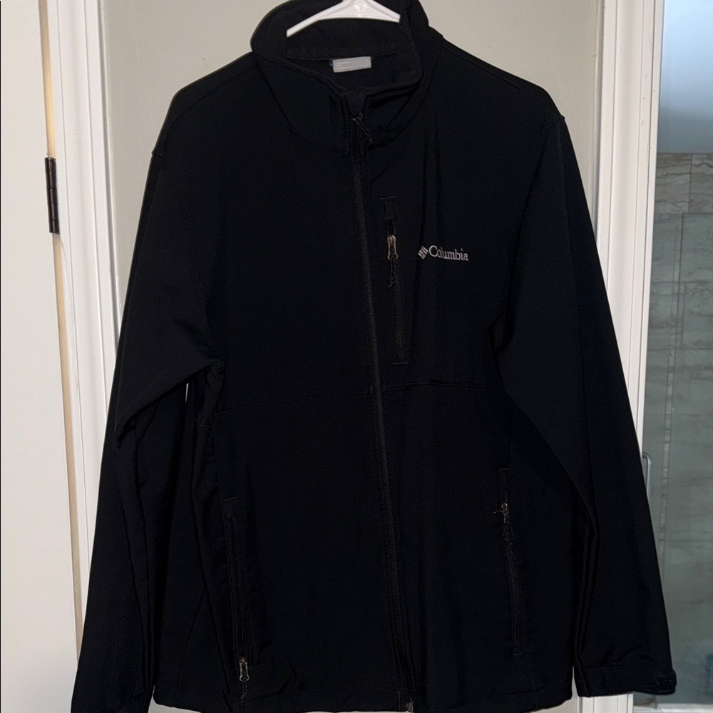 Columbia Midnight Black Softshell Jacket